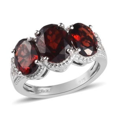 Mozambique Garnet (Center Ovl 1.40 Ct.) 3 Stone ring (Size 7 )