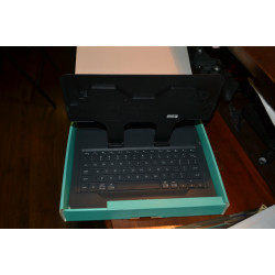 Blue tooth Universal Folio Keyboard By Logitech for your Tablet